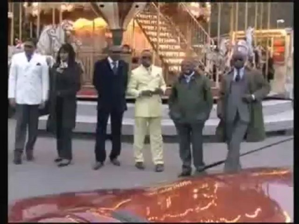 Amina - Galerie des sapeurs