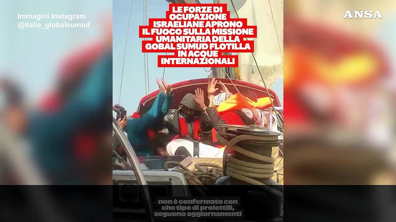 Flotilla: "Spari di Israele su 6 barche, una e' italiana"