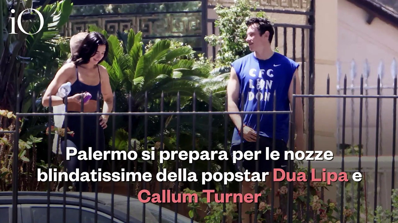 Dua Lipa sposa a Palermo, ma non tutti sono felici: «La città non è in affitto»