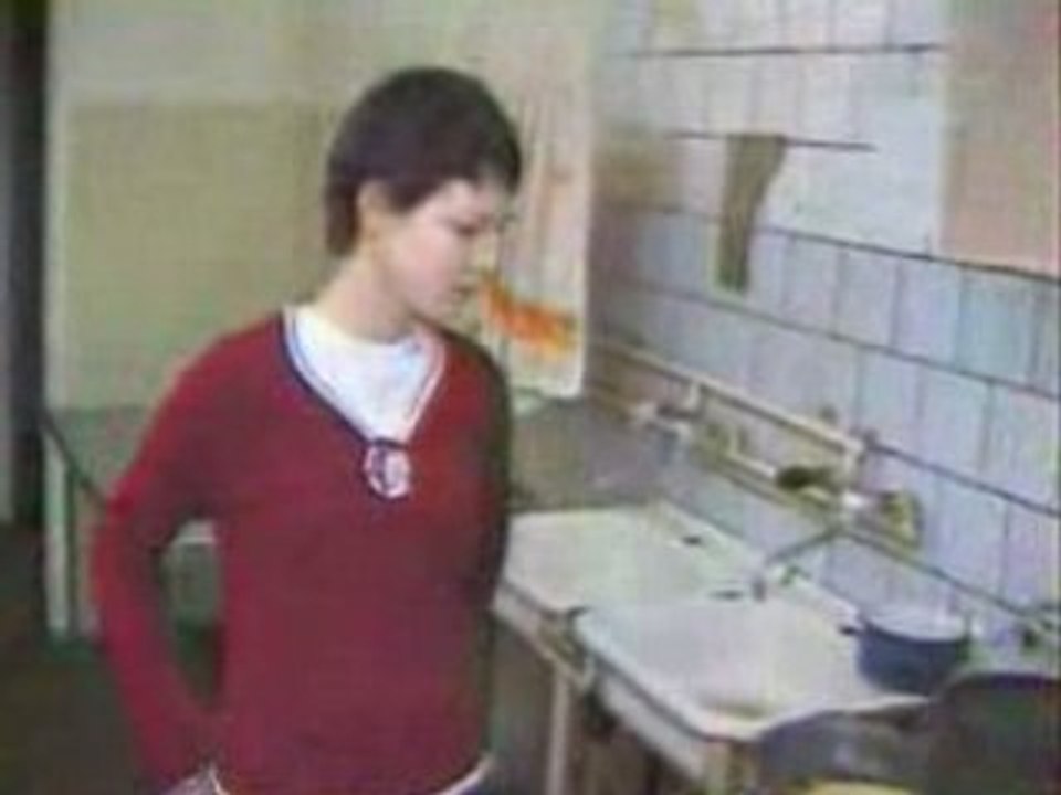 Hostel's Kitchen Prank - Very Funny