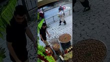 Mahallenin Yaramaz Kedisi Bu Kez Çuvalla Başını Belaya Soktu!