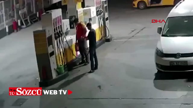Bakırköy'de 50 milyon TL değerinde 4 otomobilin yandığı olayla ilgili 5 gözaltı