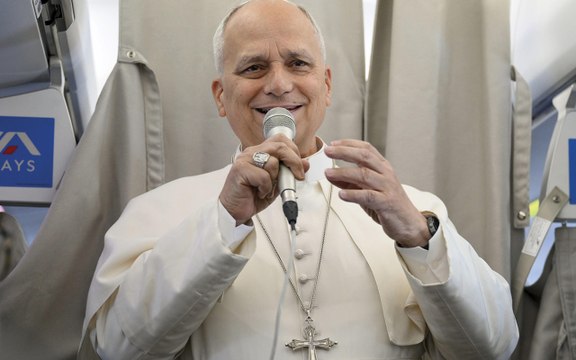 Il Papa e il calcio: «Il Papa tifa per tutte le squadre, ma Prevost per Real Madrid e Usa (ai Mondiali)»