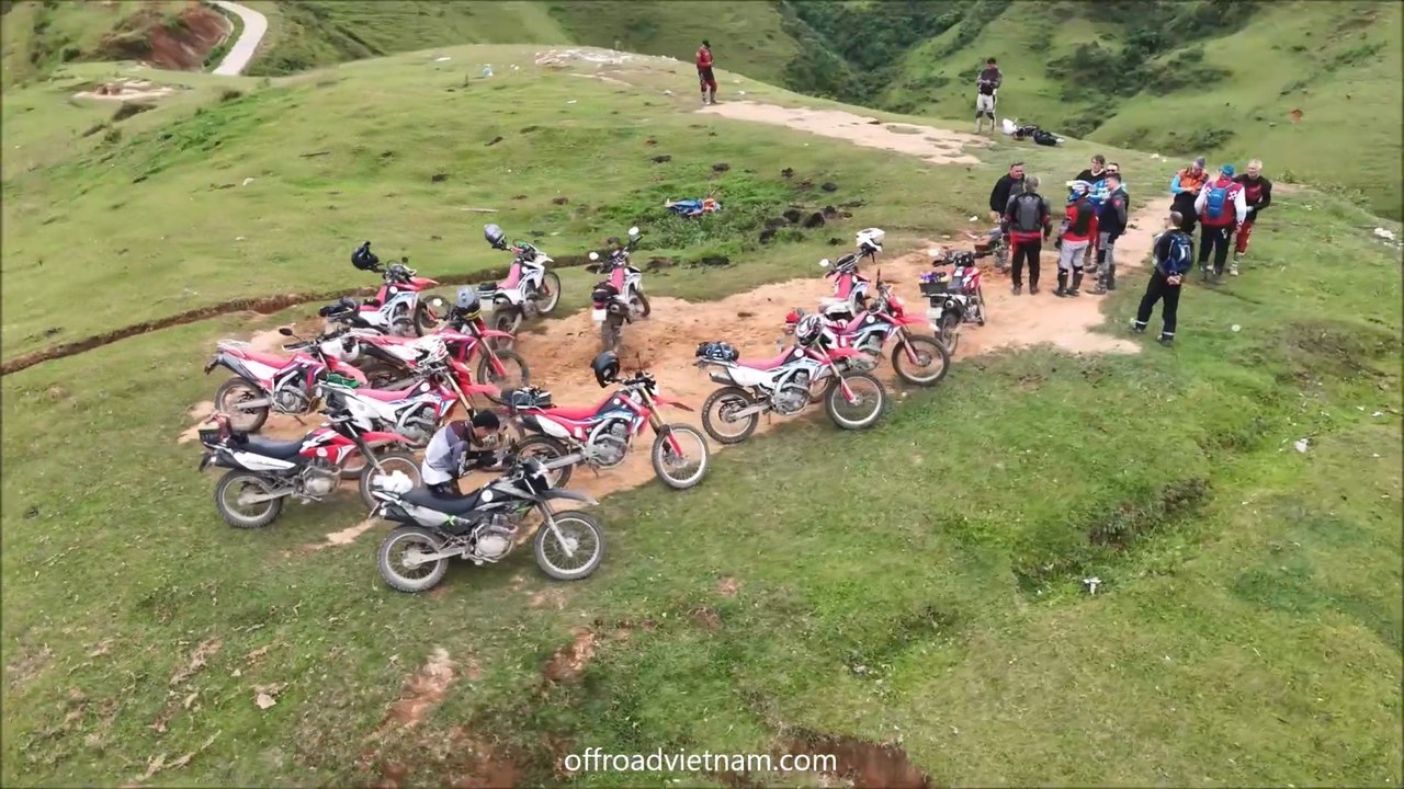 Vietnam Motorbike Tours In A Large Group To Reach Very Remote Corners | VietnamMotorbikeRental.Com