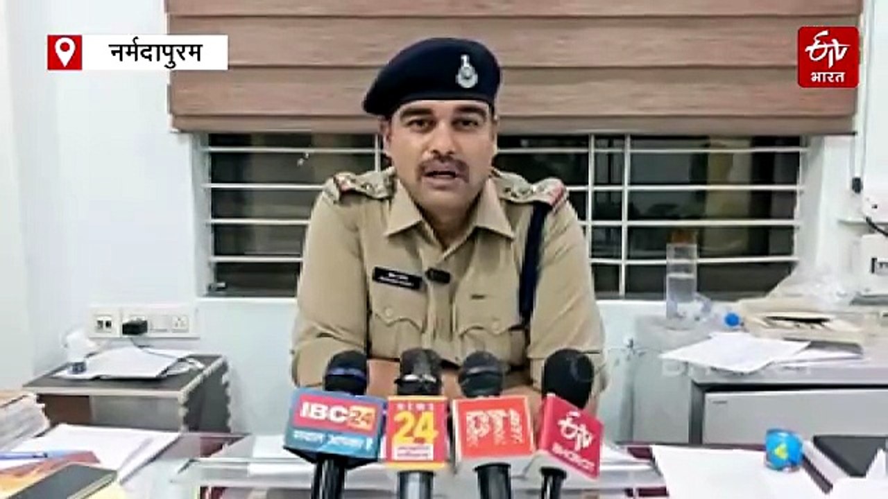 112 से आई सूचना ने खोला बुजुर्ग का राज, डिब्बे में बंद थे करोड़पति सैंड बोआ सांप