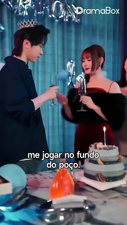 Invisível em Casa, Invencível no Mundo (Dublado)