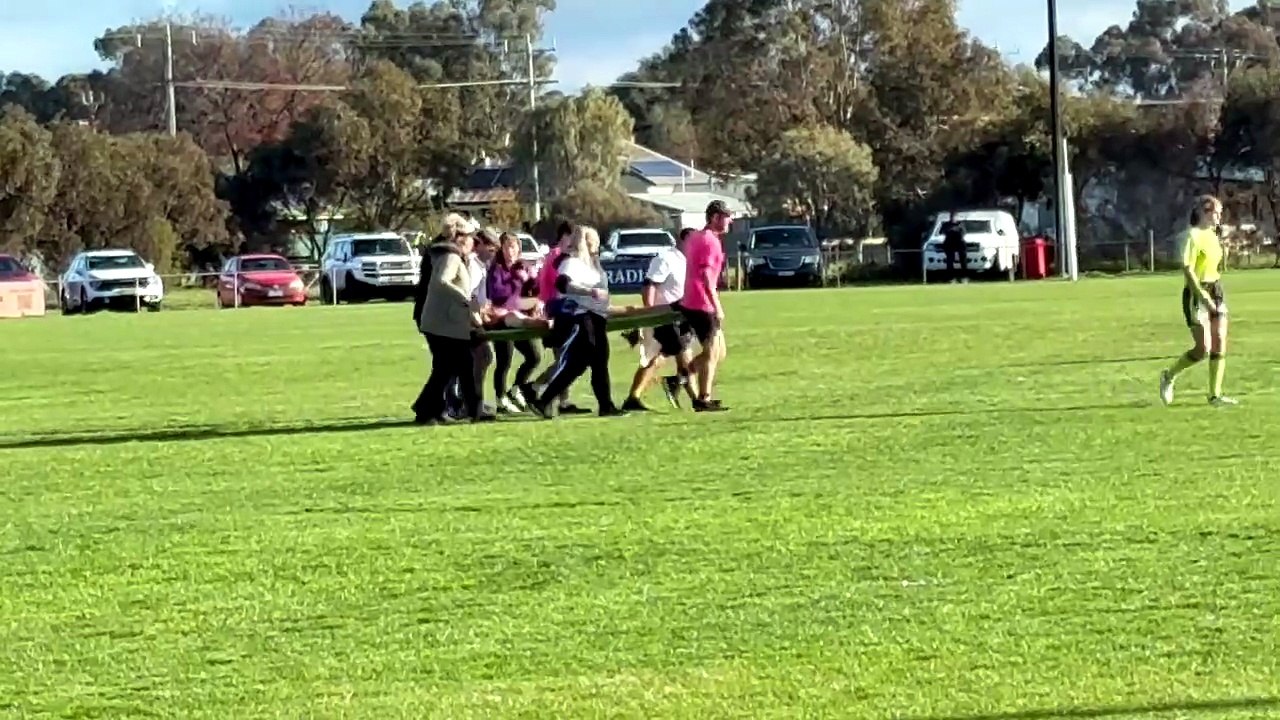 LVFNL: Inglewood v BL-Serpentine, Gabe Nevins stretchered off. June 6, 2026.