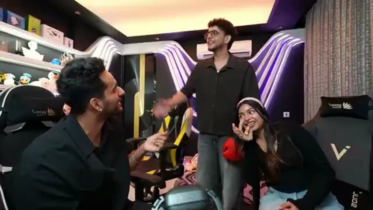 Try Not to Laugh Challenge vs Ruchika and Abhishek Trigerred Insaan( nischay) (Extreme Edition)