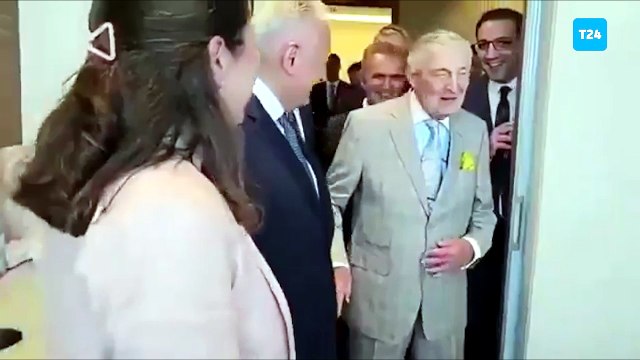 İzmir'deki hastane açılışında iş insanı Rahmi Koç'tan tepki çeken Kürt kadın hasta fıkrası