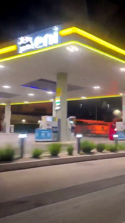 Nuova intimidazione, a fuoco una stazione di servizio a Capaci