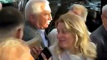 Özel'in Tokat mitinginde dikkat çeken gerginlik: Kılıçdaroğlu'na destek veren ismi aracına aldı