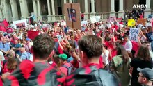 "Flamingo Revolution", a Milano protesta contro il resort di Kushner in Albania