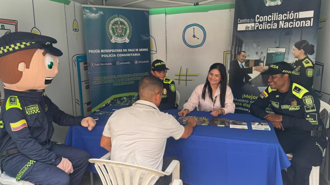 La Policía Nacional fortalece resolución de conflictos con centros de conciliación