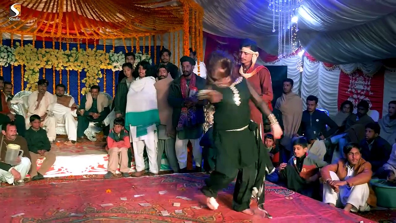 Qalandar Di Pehchan Ali Ali - Chahat Bloch Performa Dhamal 2021 - SGStudio (720p, h264)