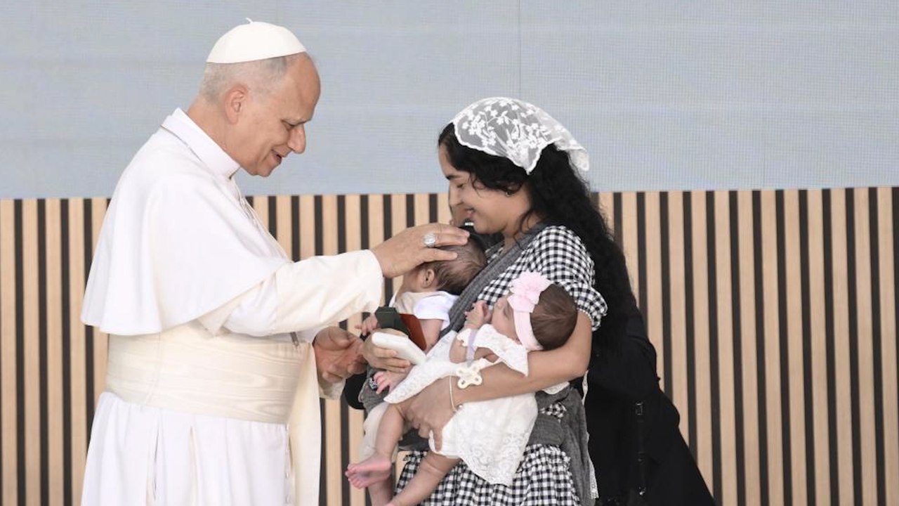 El Papa, directo sobre su postura ante la migración: "Quien está en Madrid, es de Madrid"