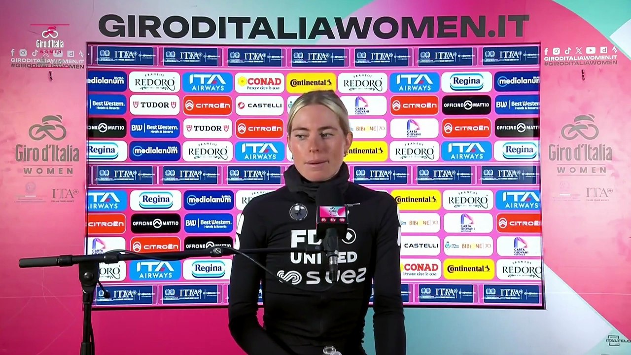 Tour d'Italie Femmes 2026 - Demi Vollering après cette 8e étape chaotique !