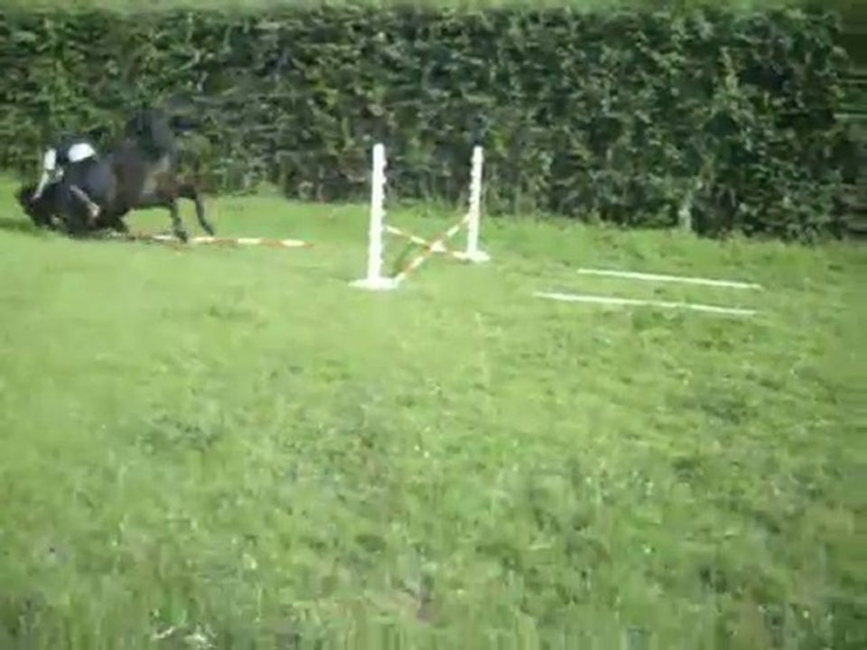 Séance saut avec gamelle à la fin ... xD