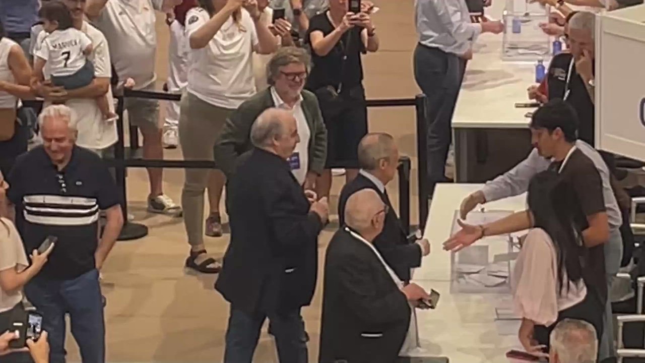 La ‘cobra’ de Florentino a un joven miembro de la mesa electoral al momento de votar