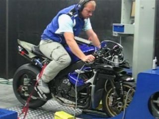 Yamaha R1 2008 Superbike Mondial au banc (2)