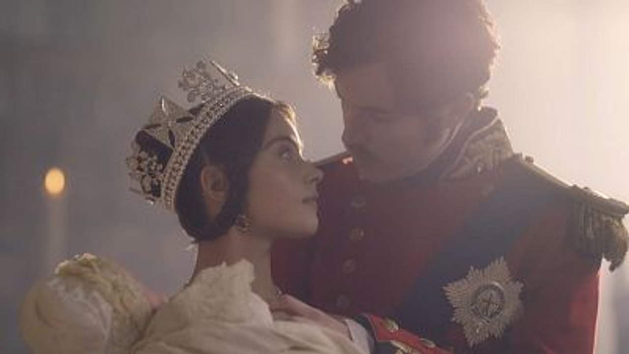 Victoria - Hija de soldado