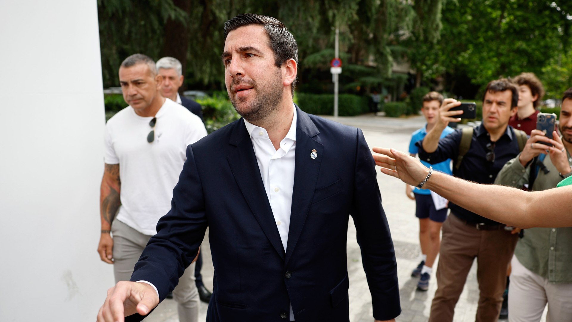 Riquelme: "Estamos realmente preocupados de la situación económica del Madrid y esto necesita un cambio"