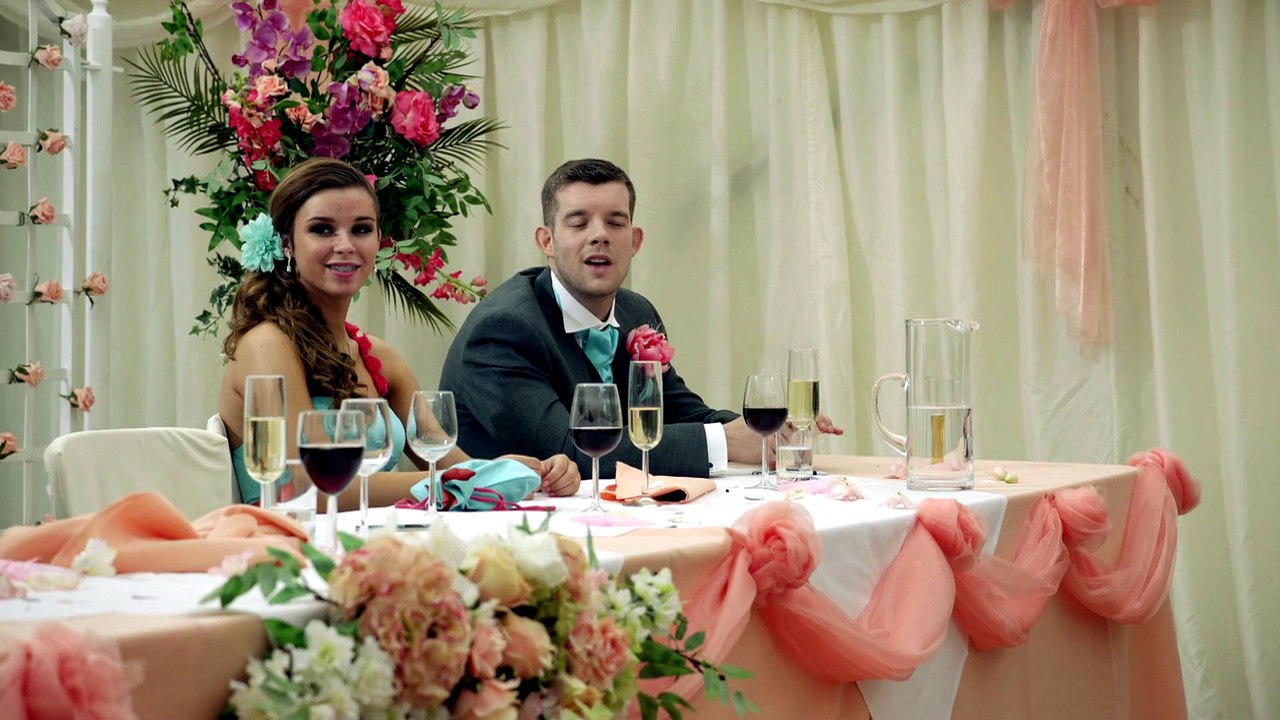 Him and Her S04E04 The Speeches