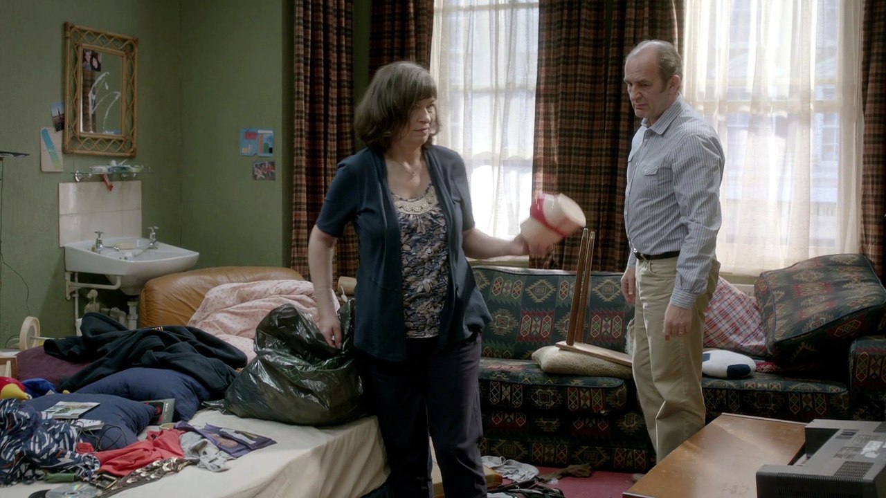 Him and Her S03E04 The Father in Law