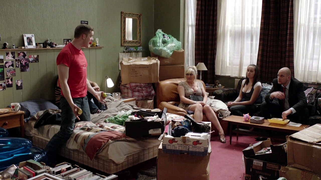 Him and Her S02E01 The Move