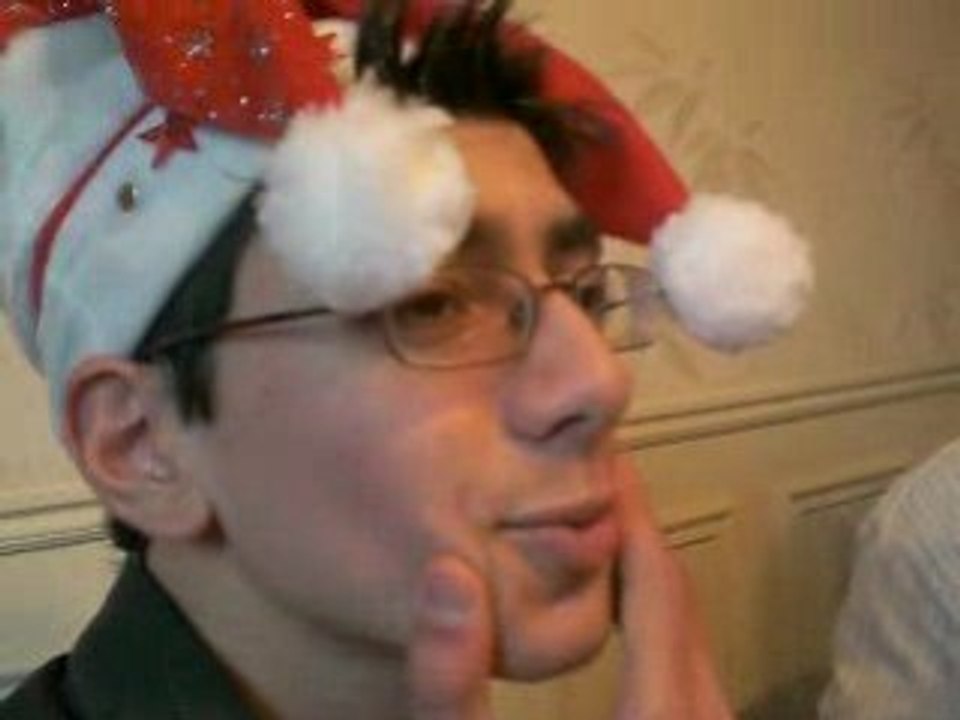Papa Noël is not dead.