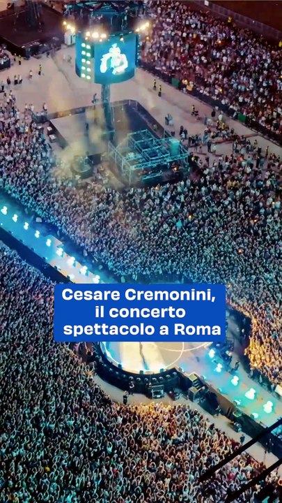 Cesare Cremonini, il concerto spettacolo a Roma: il video