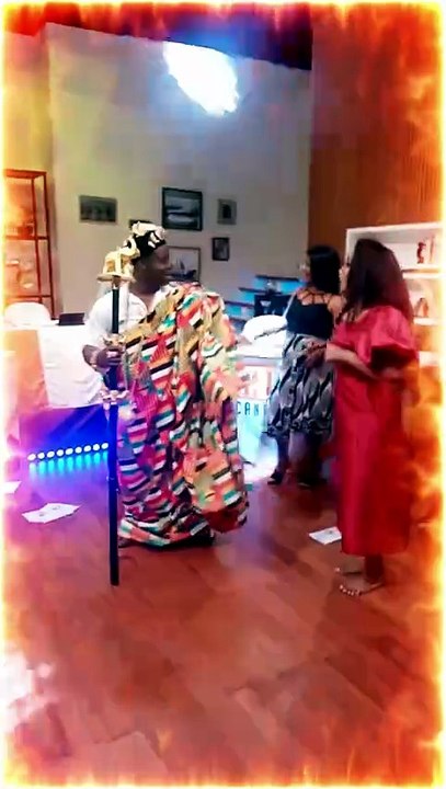 REGARDER DAOUDA MÈME KIAAA , UN VIEUX ABBEY !!!! or pourtant !!!