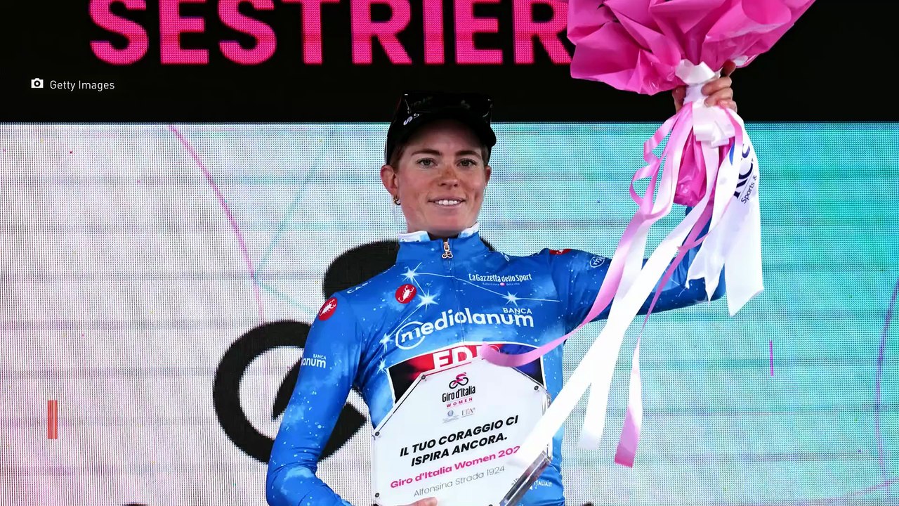 Demi Vollering réussit une masterclass tactique et fait basculer le Giro sur la dernière étape, Anna Van der Breggen maudite en Grand Tour - Giro (F)
