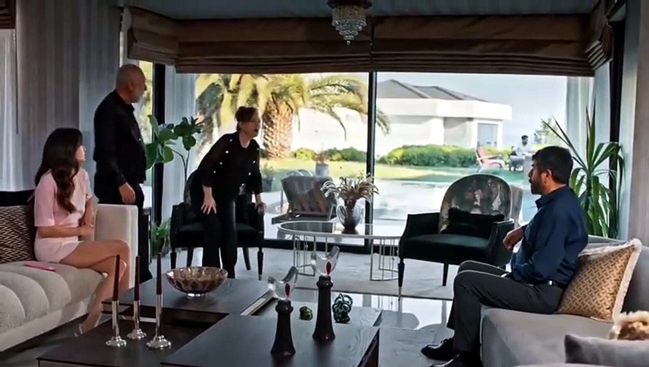 مسلسل في الظل الحلقة 78 الثامنة والسبعون مدبلجة