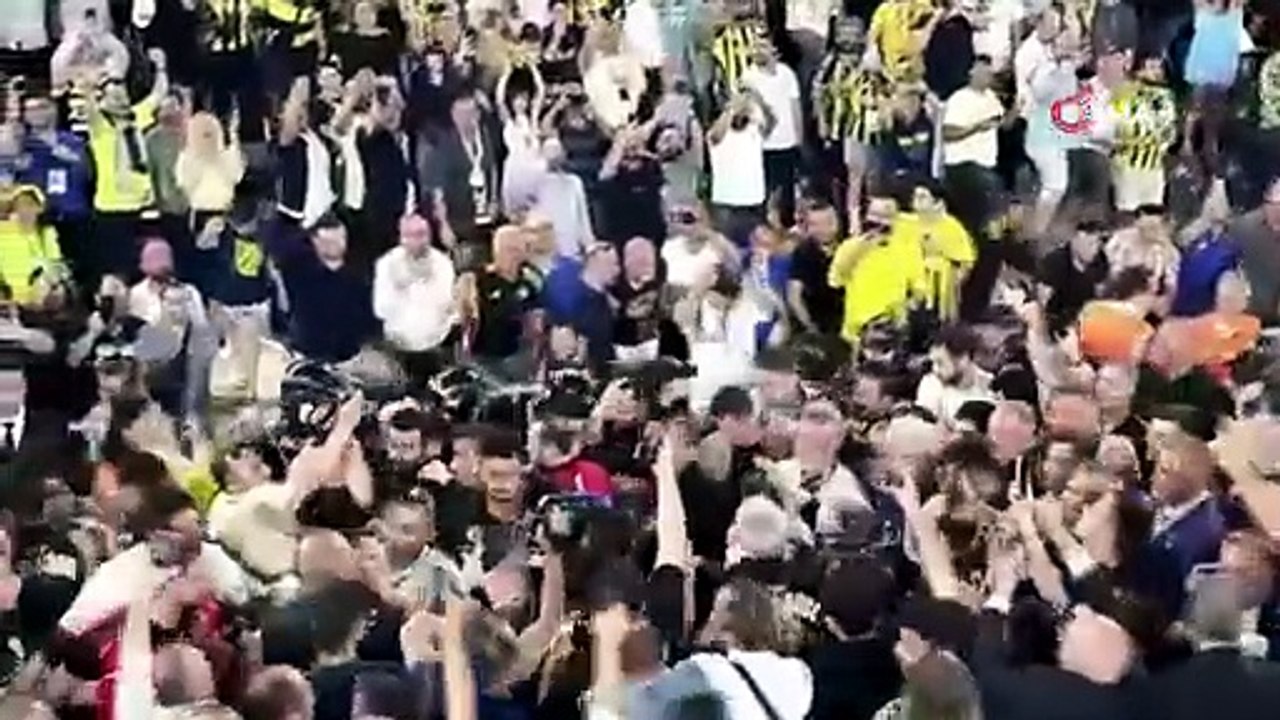 Aziz Yıldırım, 8 yıl sonra yeniden Fenerbahçe Başkanı seçildi | Ajansspor | IHA