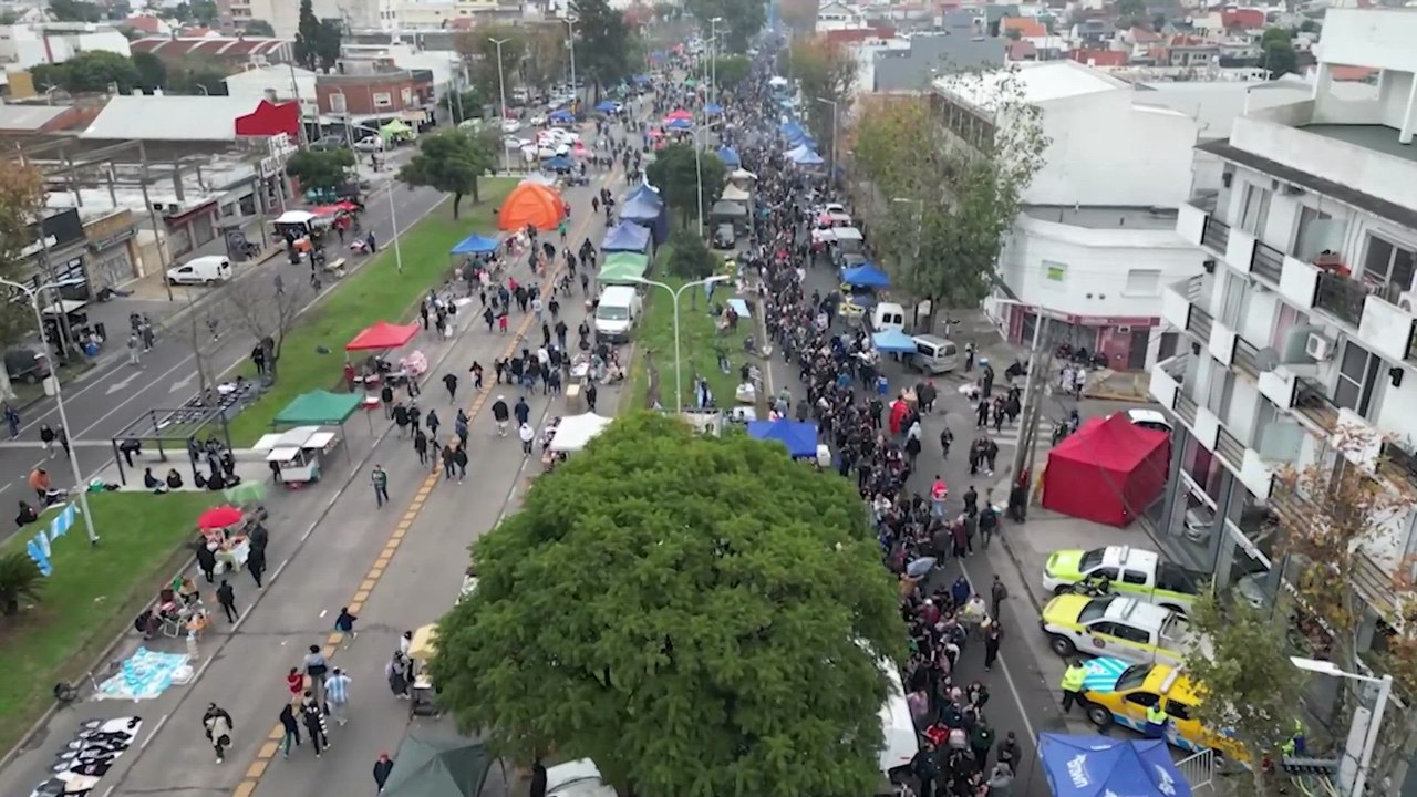 Histórica y emotiva despedida de Argentina al Indio Solari