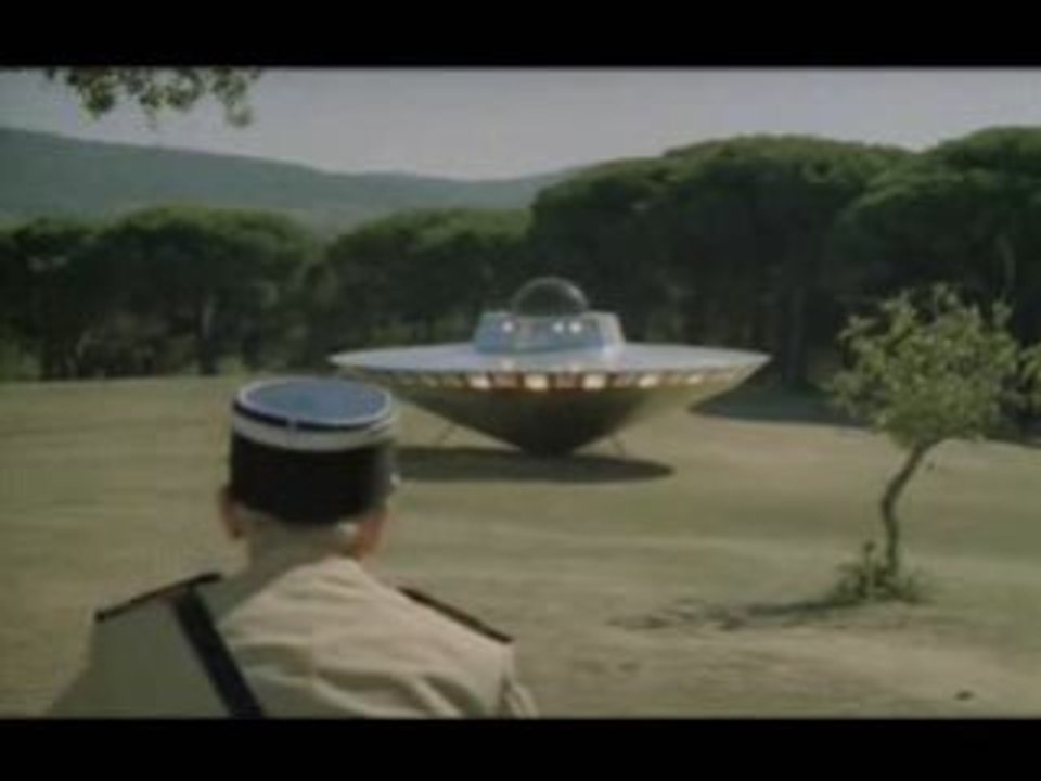 Le Gendarme et les extra-terrestres (5)