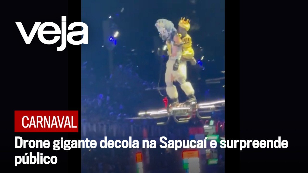 Drone gigante decola na Sapucaí e surpreende público