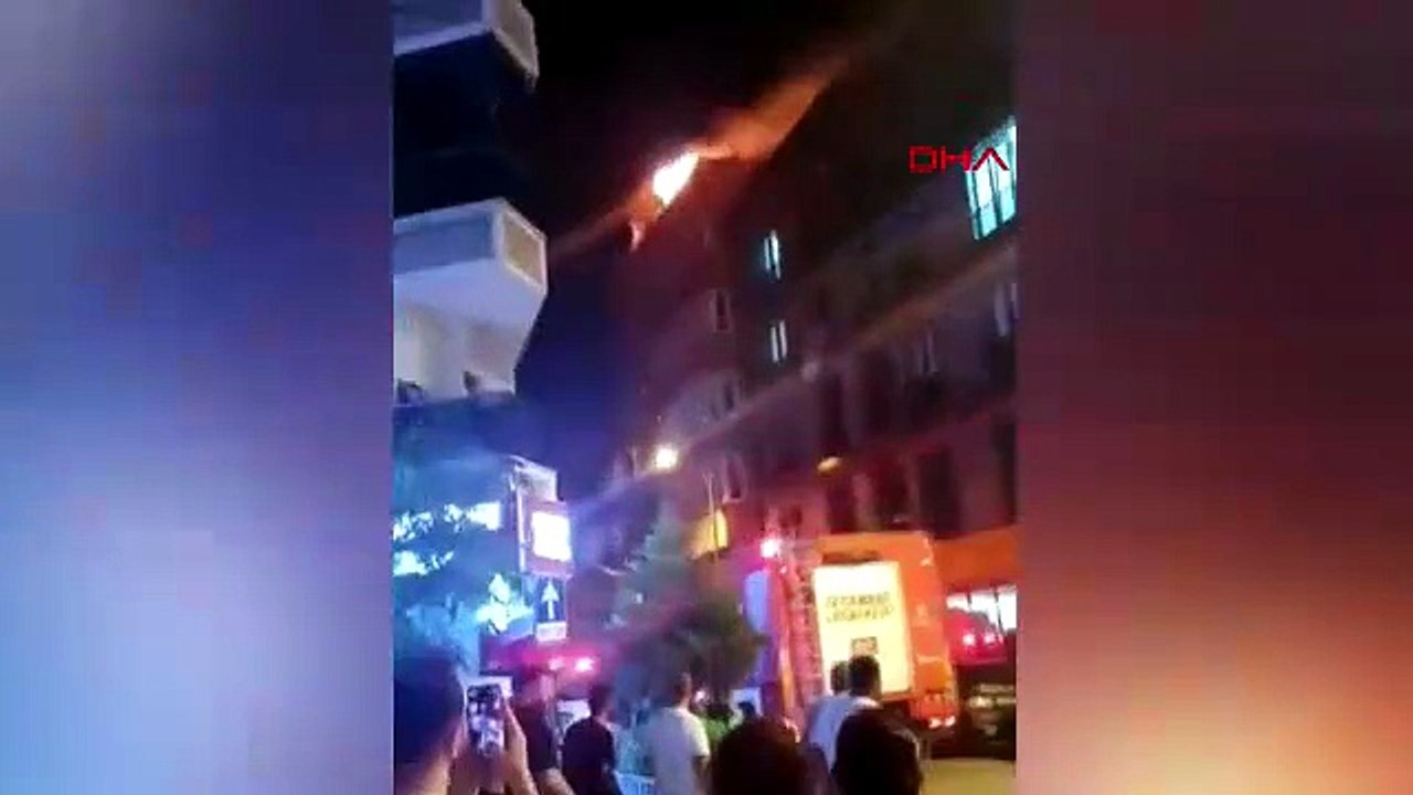 Esenyurt’ta 4 katlı binada yangın