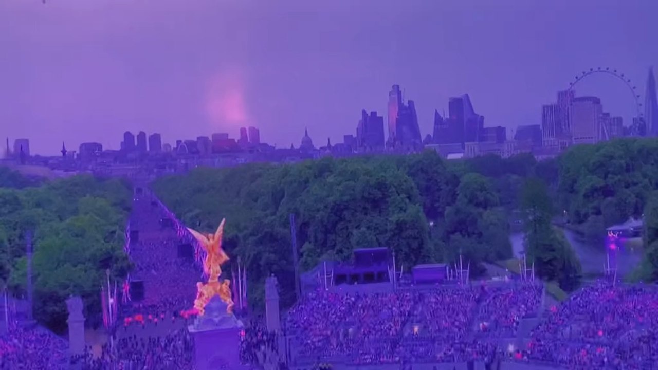The queen jubilee 2022