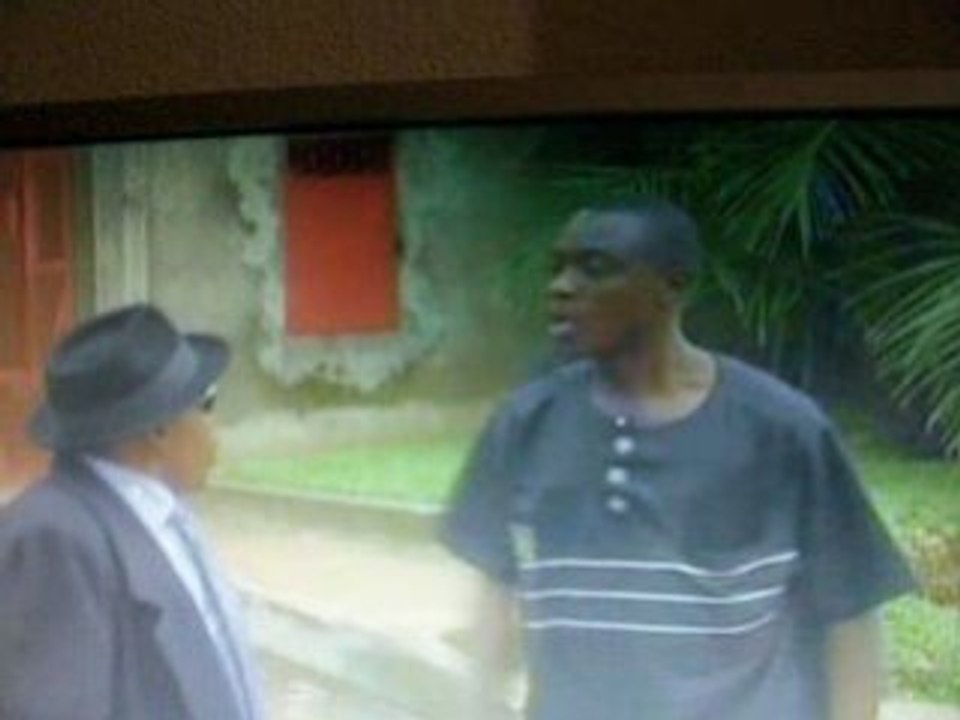 Extrait los berougas 2  bientot en video