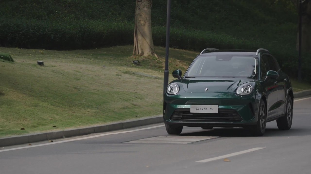 GWM ORA5 Driving Video
