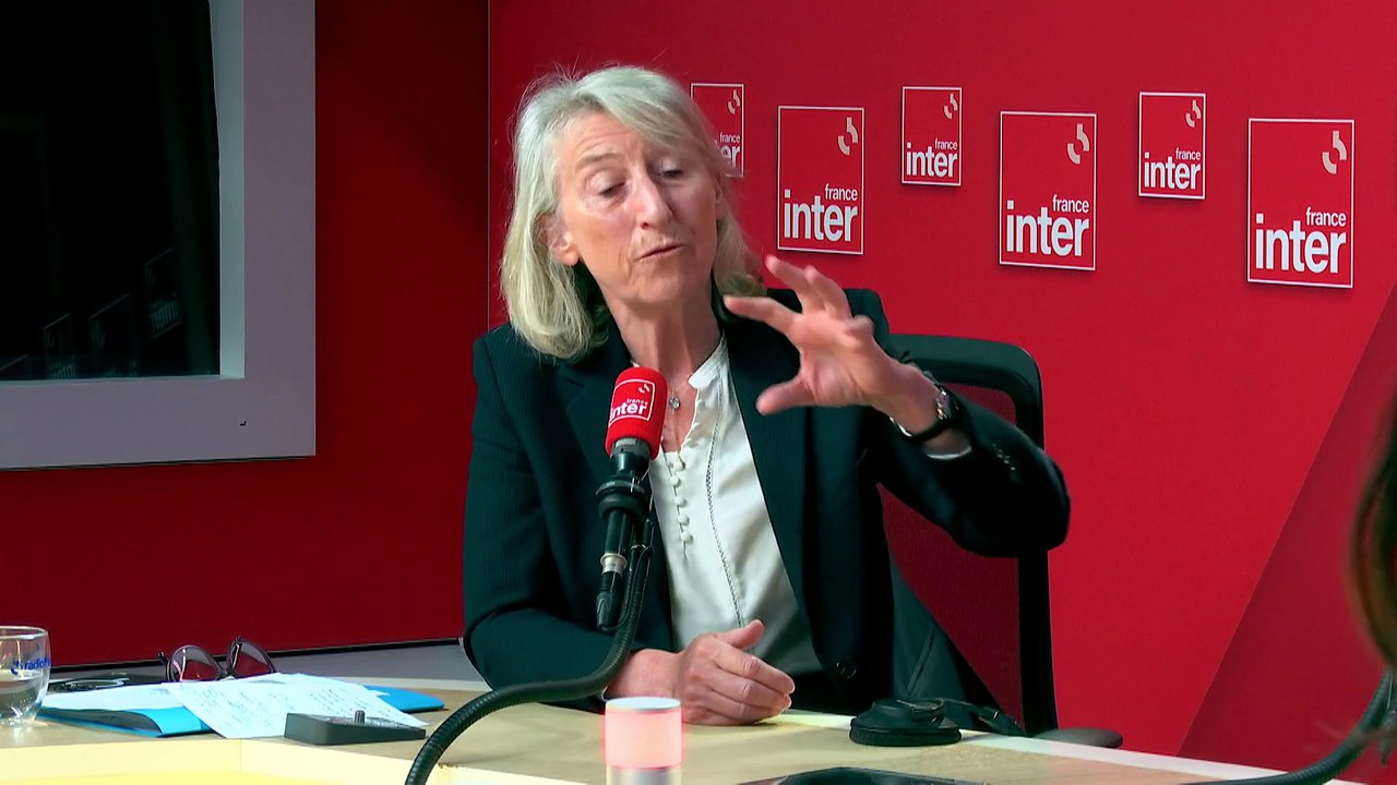 "On vient renforcer par trois zones" les aires marines protégées, explique la ministre déléguée