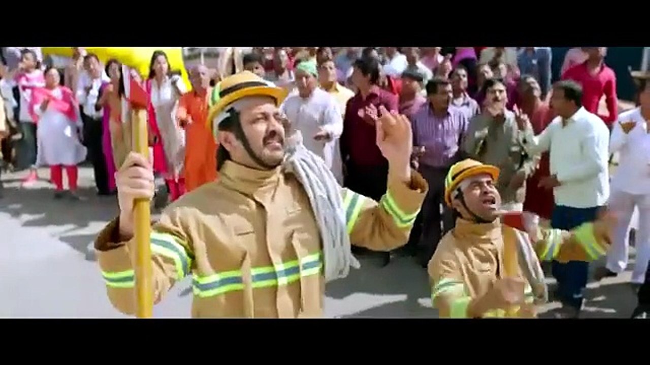 Laughter Express Ajay Devgan - Arshad Warsi - Riteish - Sanjay Dutt -- Hindi Comedy Action Film