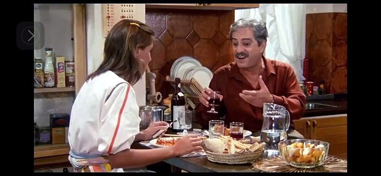 Questo e quello (1983) - quello… col basco rosso - la bavetta