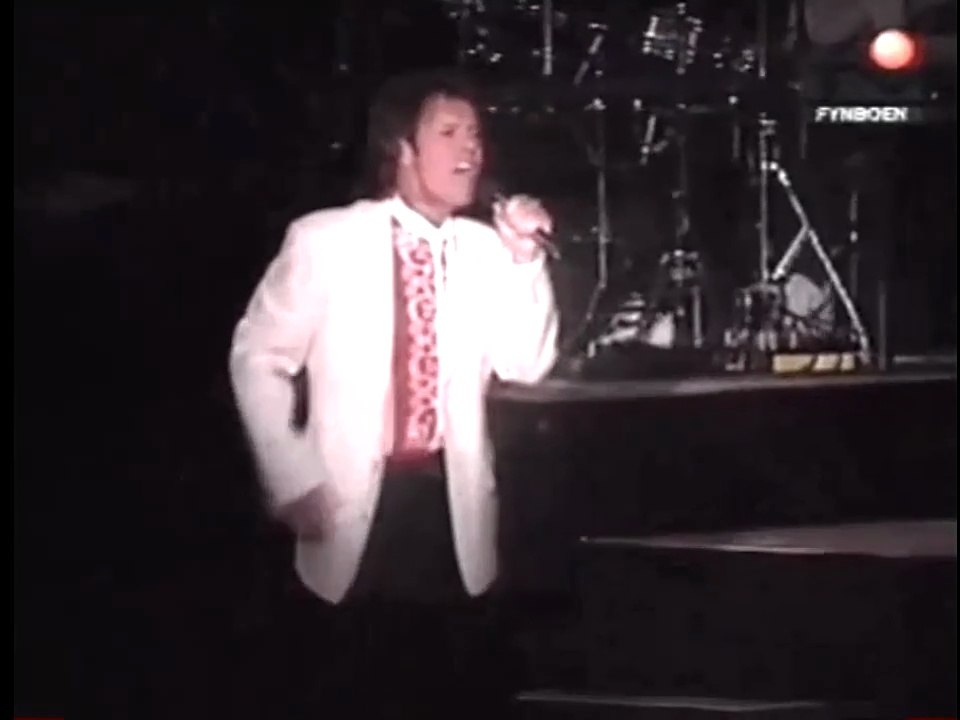 LONG TALL SALLY by Cliff Richard - live performance 1996