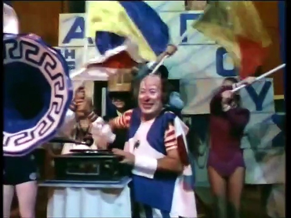 Ο Θανάσης στη χώρα της σφαλιάρας (1975)
