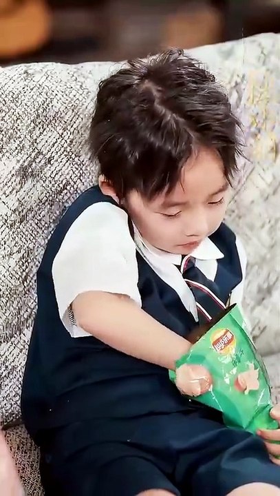 Poor Girl Sacrifices Everything For Her Mom! 😭 A Cold CEO Becomes Obsessed With Protecting Her! 💖