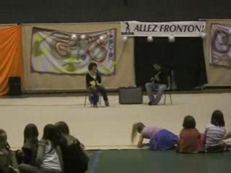 grs fronton gala andy et laurie guitare et voix