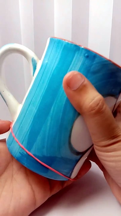 It's not magic — it's physics! 🔬🥤✨ This simple cup & rubber band trick will make you question everything you know about tension and force 🤯
