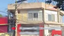 Powerful Quake  Off Philippines  Kills at Least 32